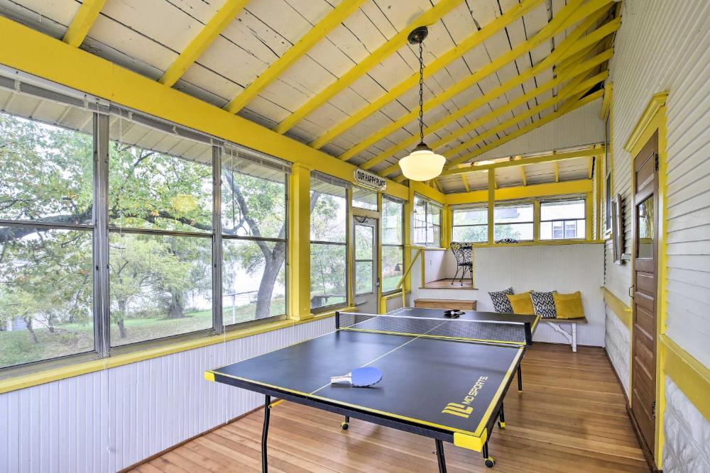 Historic Cumberland Home on Beaver Dam Lake!